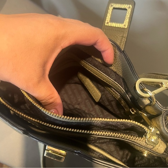 Steve Madden green olive crossbody bag preloved - Picture 8 of 11